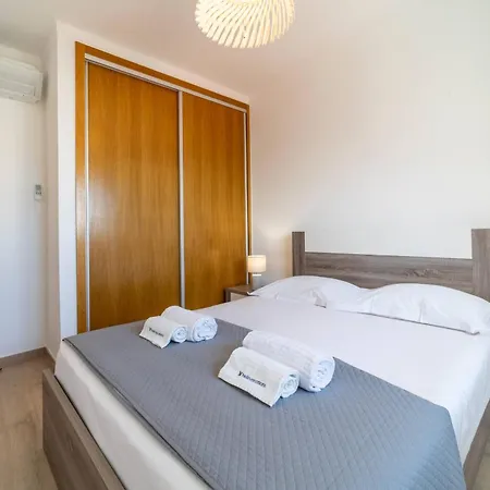 Villa Golden View By Hellovacations