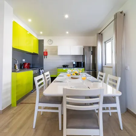 Golden View By Hellovacations Villa *